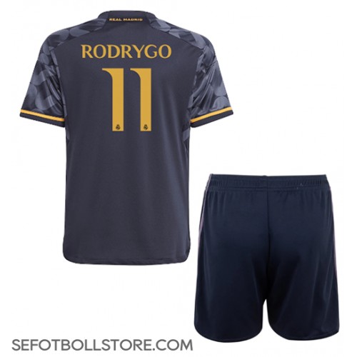Real Madrid Rodrygo Goes #11 Replika babykläder Bortaställ Barn 2023-24 Kortärmad (+ korta byxor)